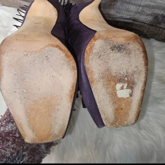 Manolo Blahnik Nabuoppla Fringe Ankle Boot in Plum Purple Size 40.½ - Picture 8 of 12